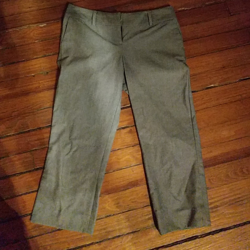 Gray Isaac Mizrahi Dress Capris
